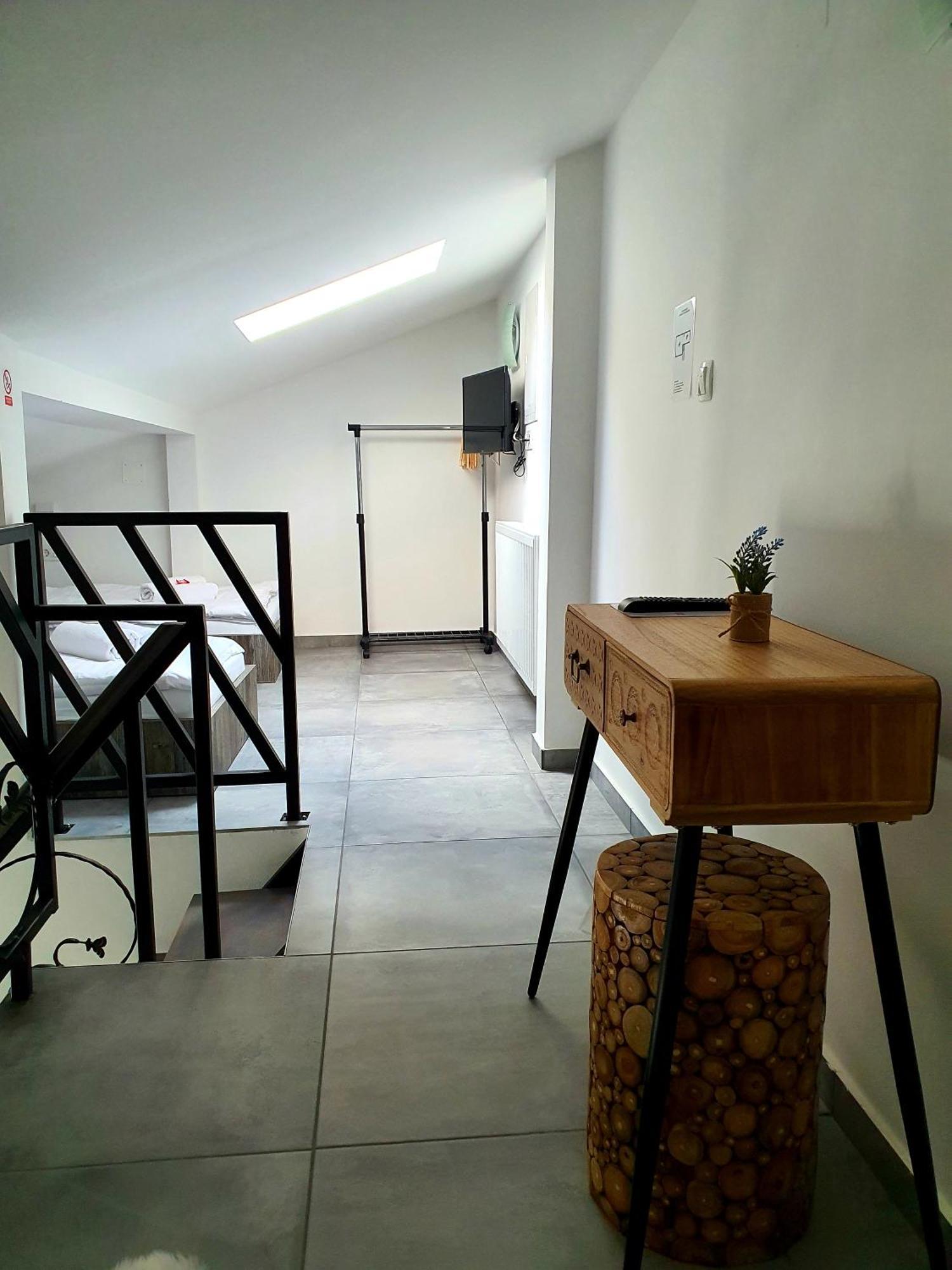 Central Luxury Apartments Varaždin Стая снимка